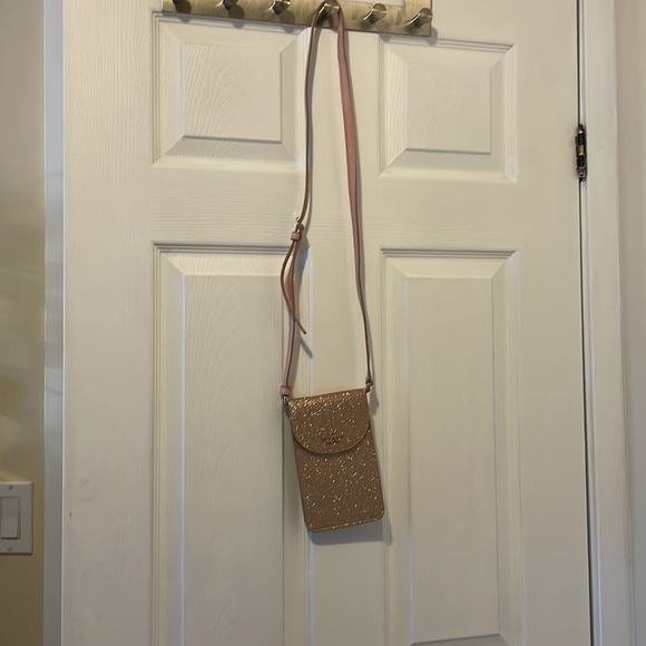 Kate Spade Joeley North south rose gold glitter phone cross body bag purse - Picture 3 of 8